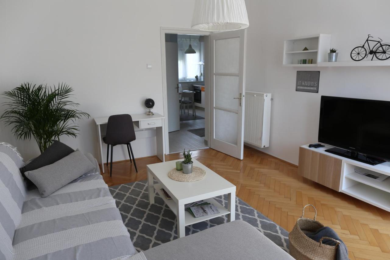 Apartman Bel Varazdin Exterior photo